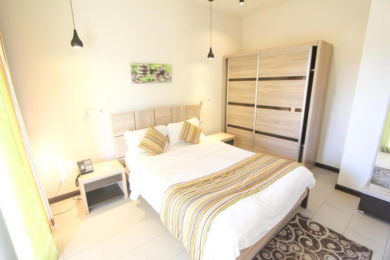 Nitzana Residences & Restaurant Pereybere Beach Ngoại thất bức ảnh