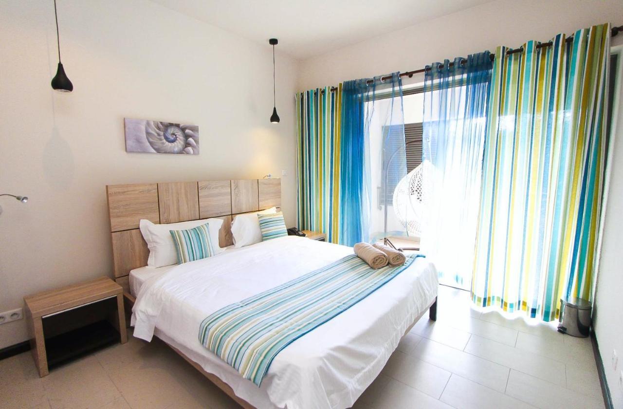 Nitzana Residences & Restaurant Pereybere Beach Ngoại thất bức ảnh