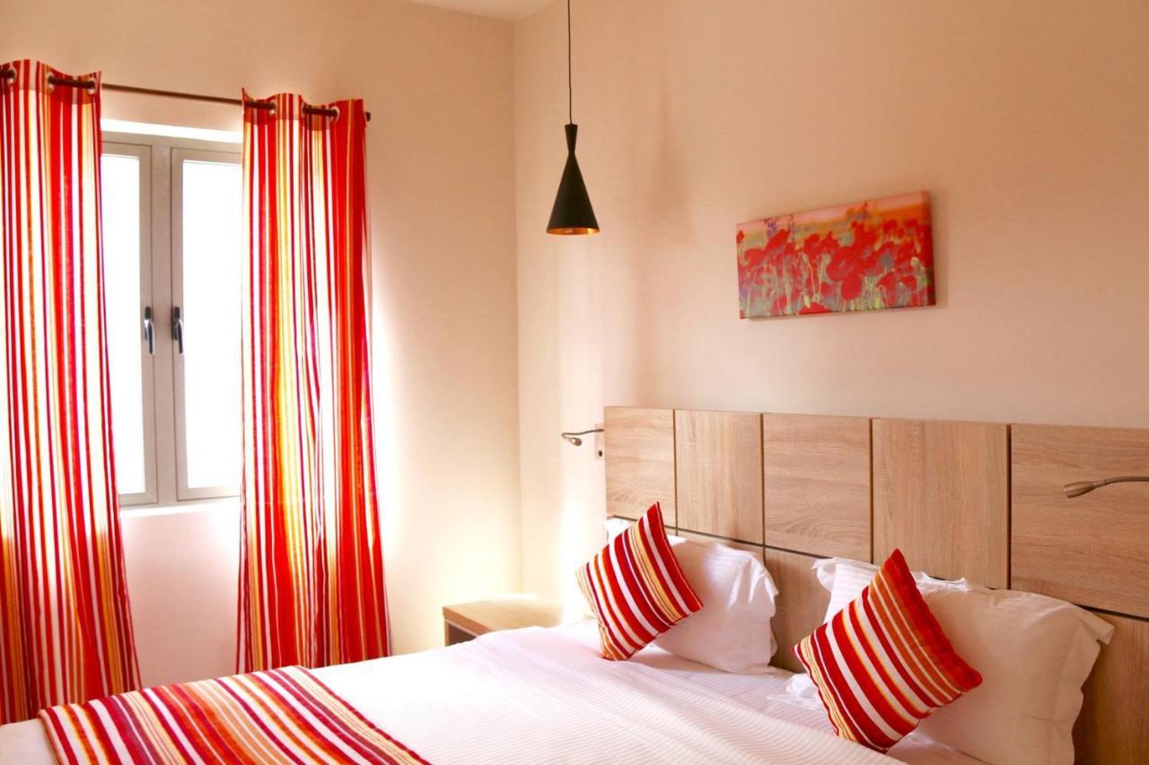 Nitzana Residences & Restaurant Pereybere Beach Ngoại thất bức ảnh
