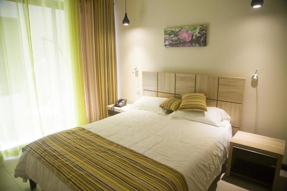 Nitzana Residences & Restaurant Pereybere Beach Ngoại thất bức ảnh