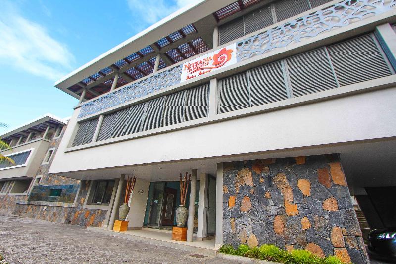 Nitzana Residences & Restaurant Pereybere Beach Ngoại thất bức ảnh