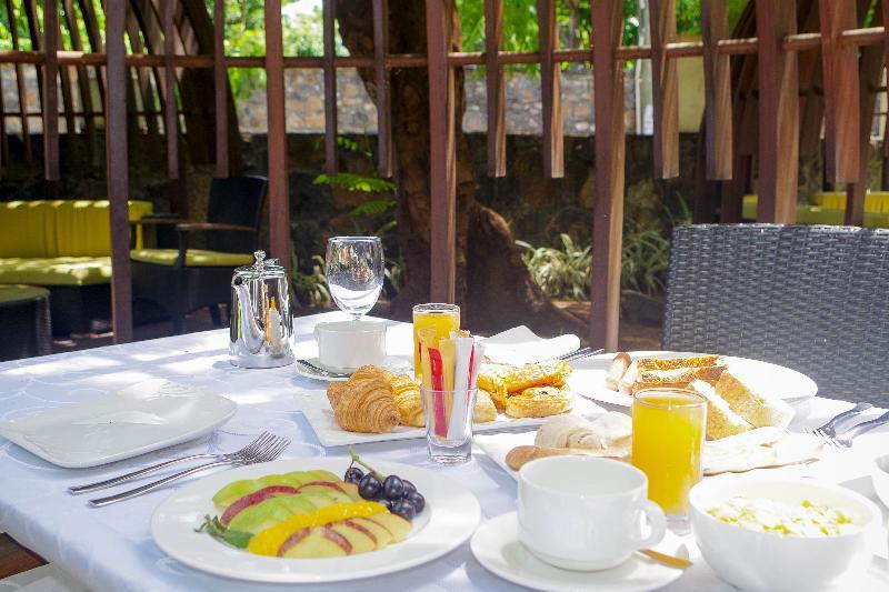 Nitzana Residences & Restaurant Pereybere Beach Ngoại thất bức ảnh