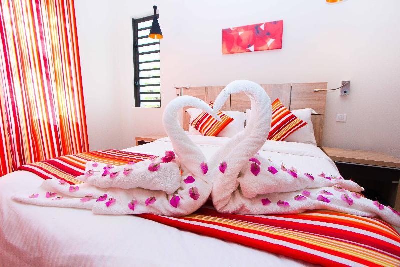 Nitzana Residences & Restaurant Pereybere Beach Ngoại thất bức ảnh