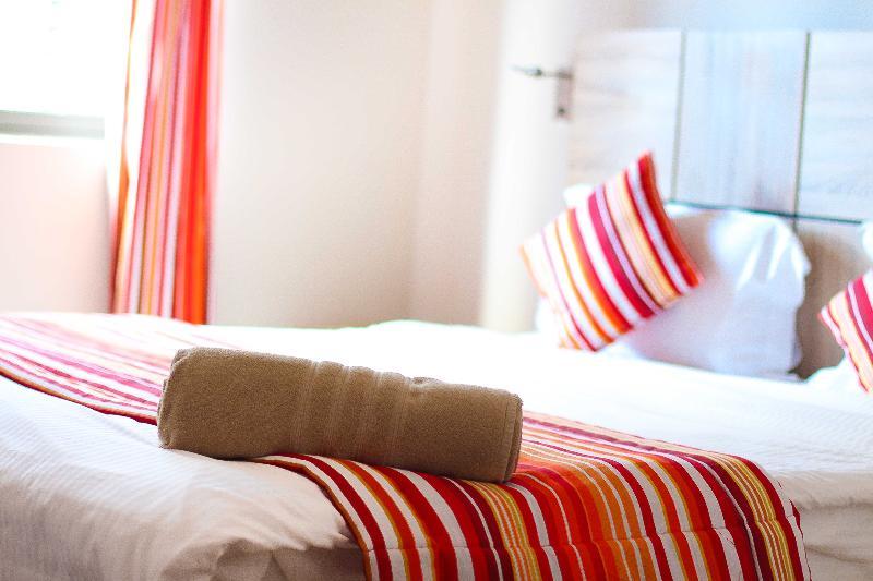Nitzana Residences & Restaurant Pereybere Beach Ngoại thất bức ảnh